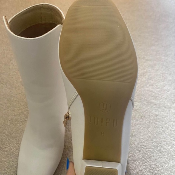 Women’s GoGo Ankle Booties - White - Picture 4 of 4